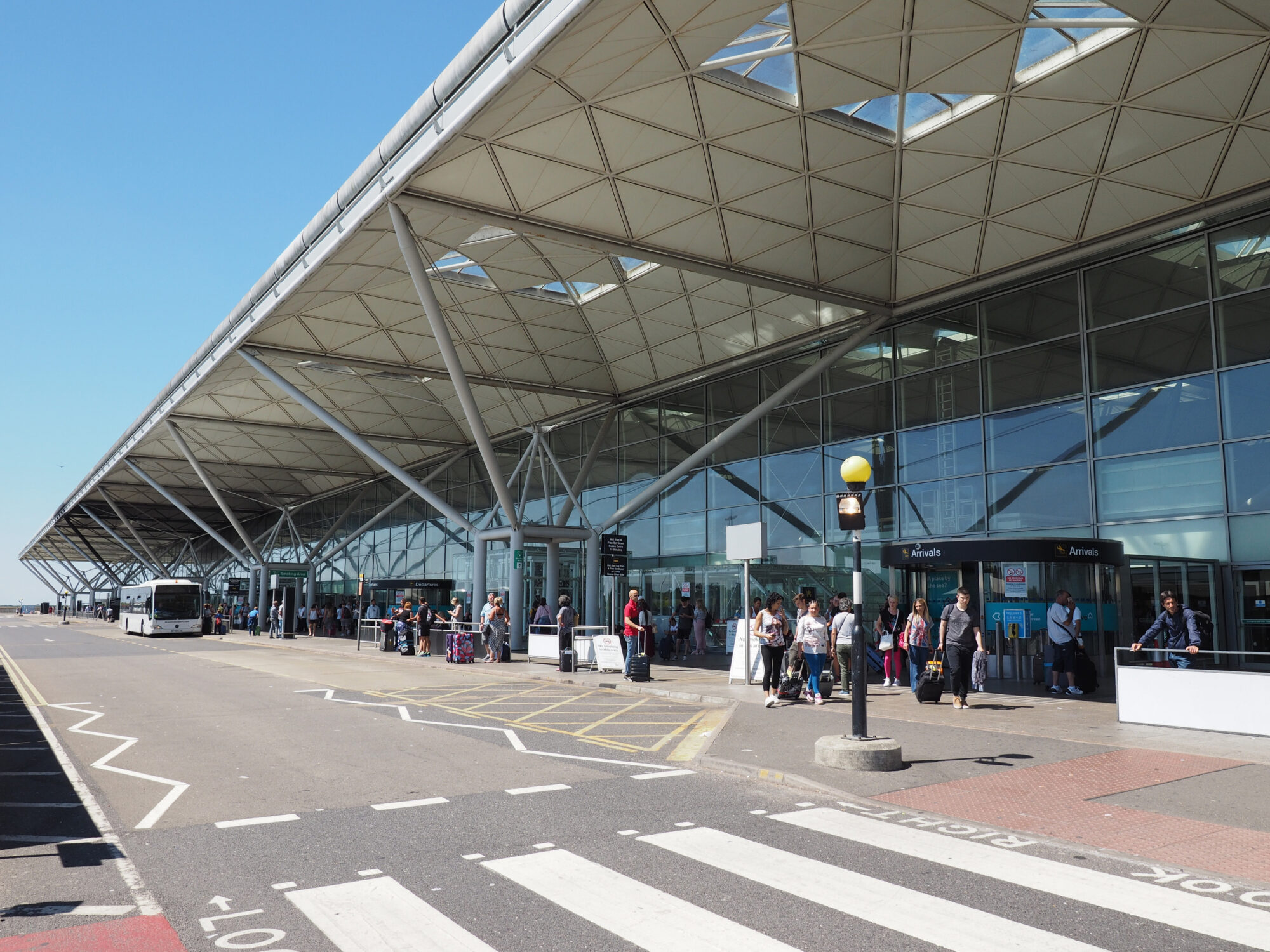 Airport Sunshine Travel will get you on-time and in comfort
